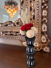 Load image into Gallery viewer, Finjan Bloom Arrangement
