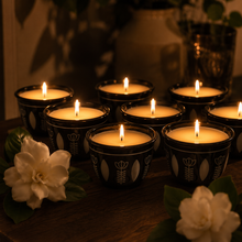 Load image into Gallery viewer, Gardenia Scented Shaffe Candle

