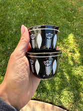 Load image into Gallery viewer, Black &amp; White Shaffe Cups
