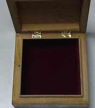 Load image into Gallery viewer, Square Wooden Arabesque Box
